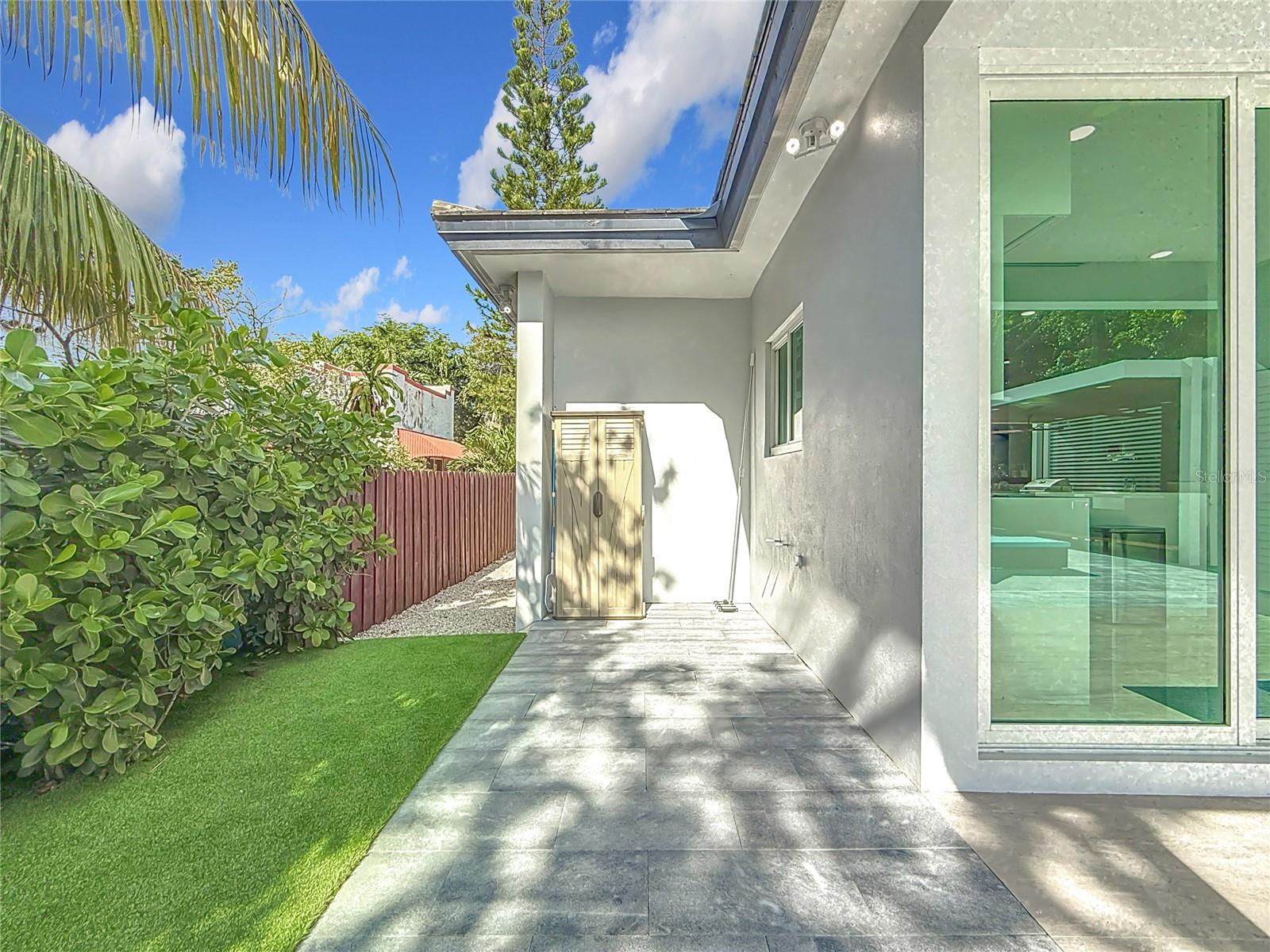 2356 SW 11TH ST, MIAMI, FL, 33135