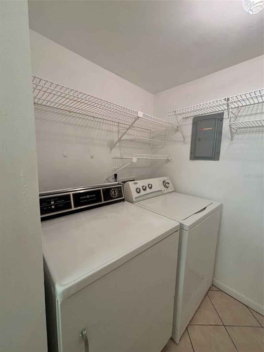 332 PINE RIDGE CIR #B1, GREENACRES, FL, 33463
