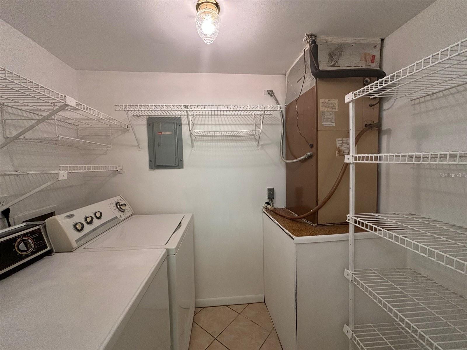 332 PINE RIDGE CIR #B1, GREENACRES, FL, 33463