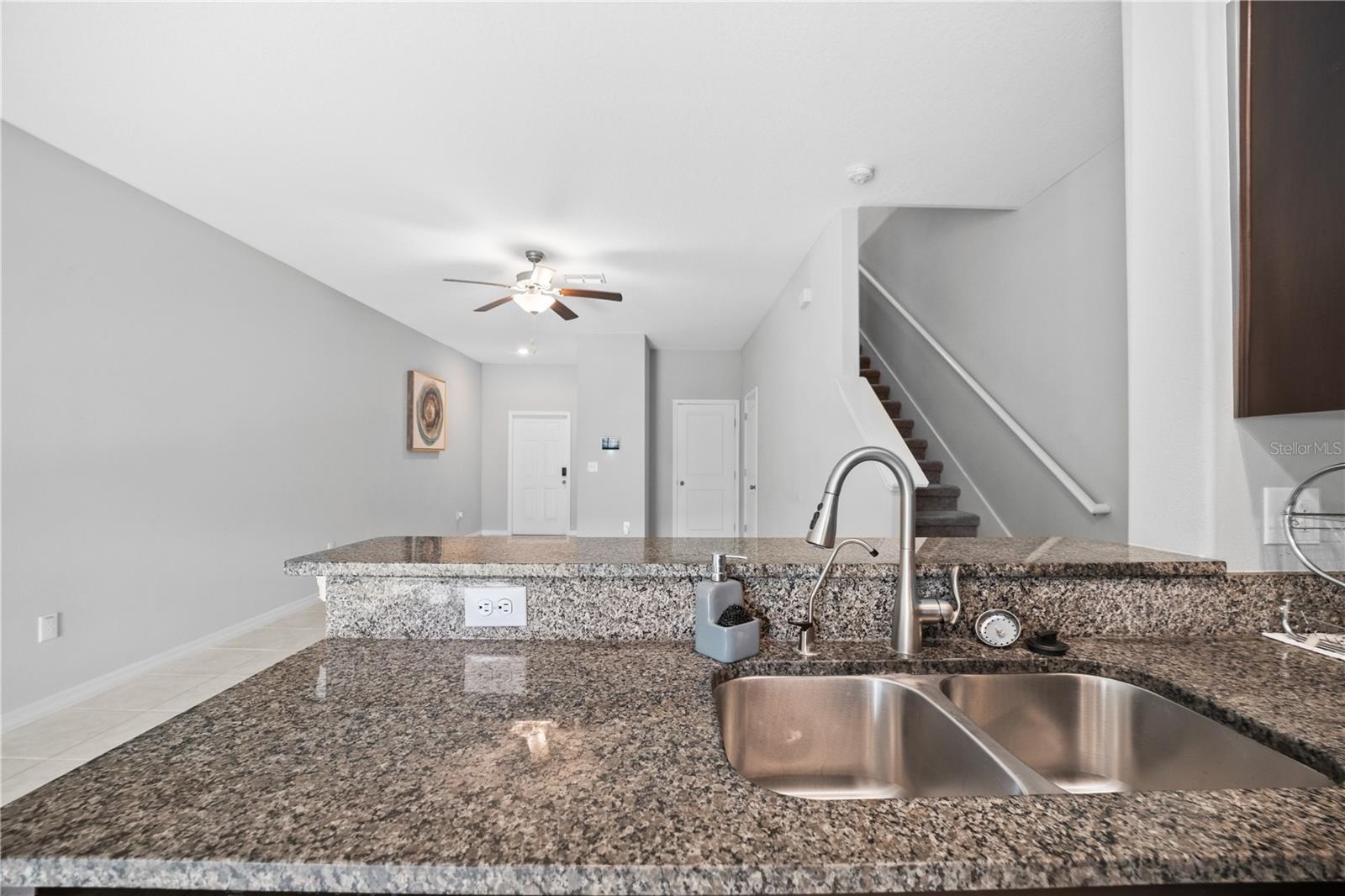 9709 PEMBROOKE PINES DR, SUN CITY CENTER, FL, 33573