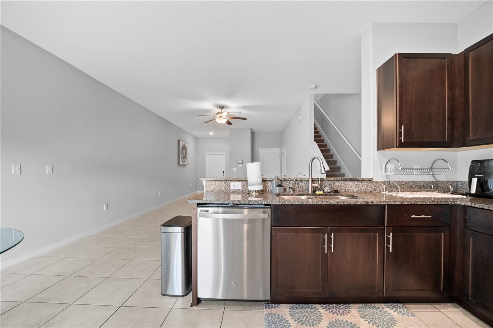 9709 PEMBROOKE PINES DR, SUN CITY CENTER, FL, 33573