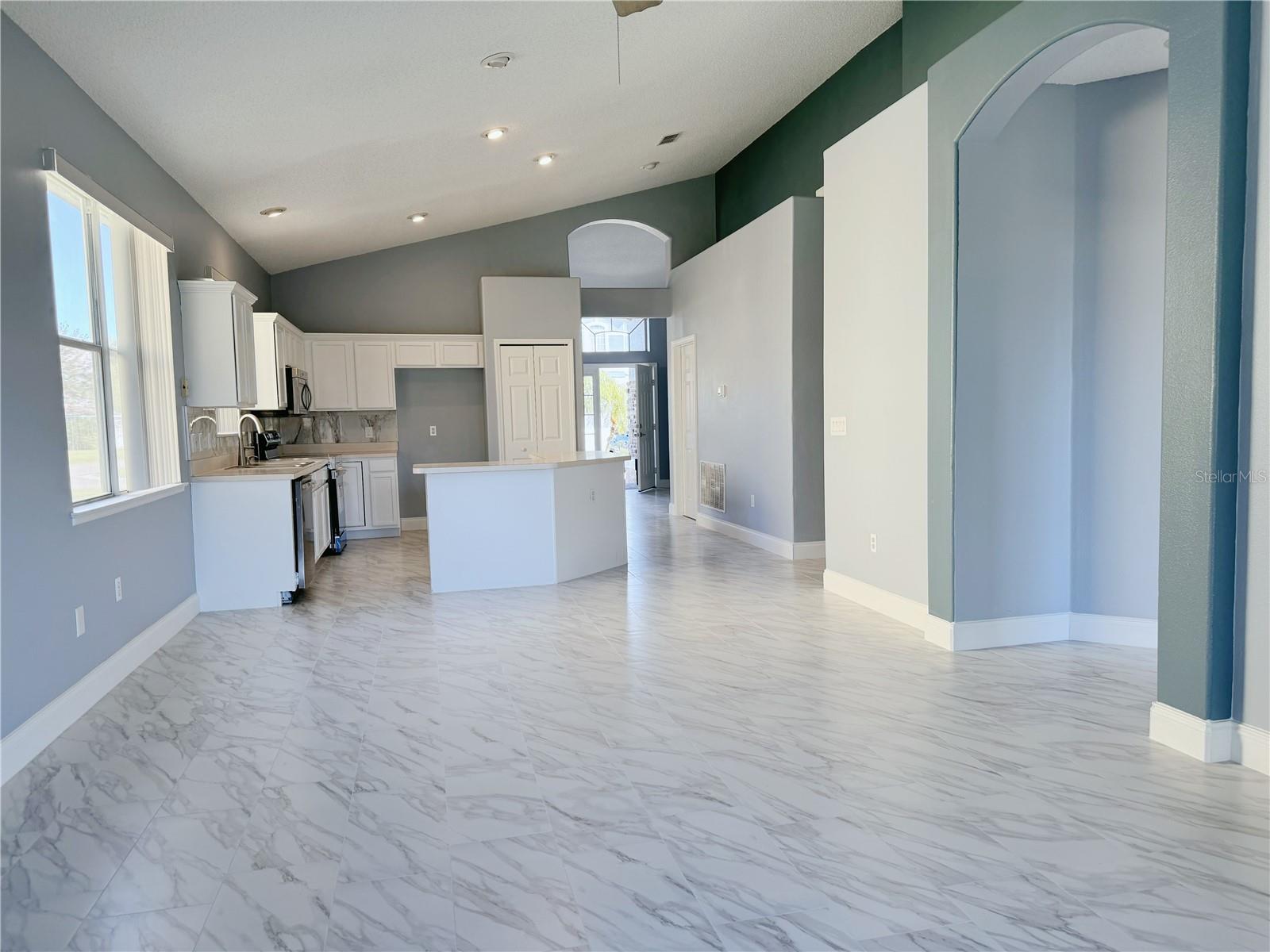 2179 WINDCREST LAKE CIR, ORLANDO, FL, 32824