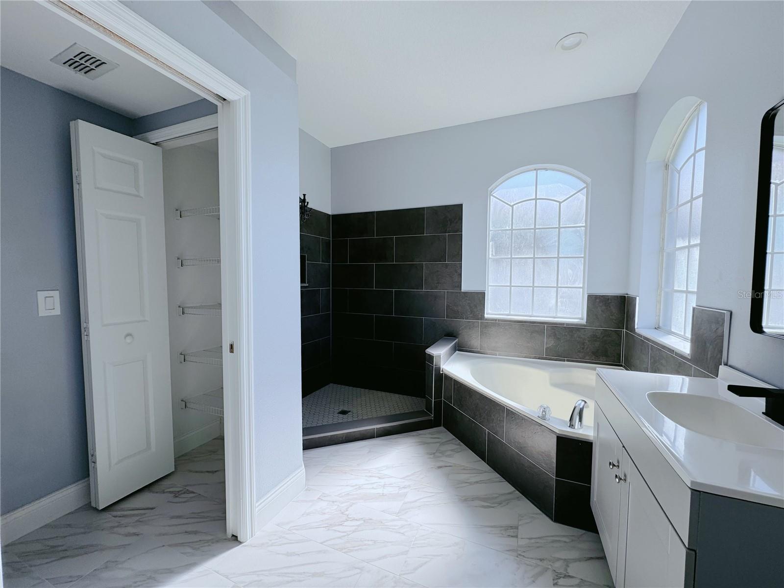 2179 WINDCREST LAKE CIR, ORLANDO, FL, 32824