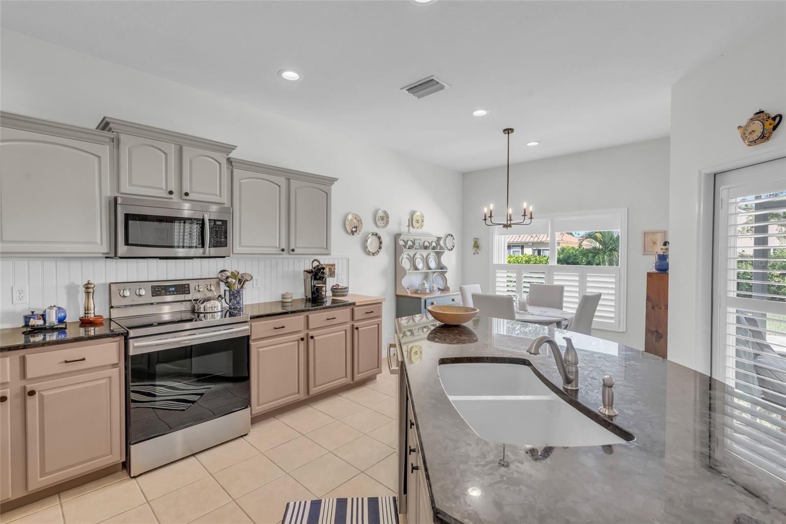 2458 VERDMONT CT, CAPE CORAL, FL, 33991