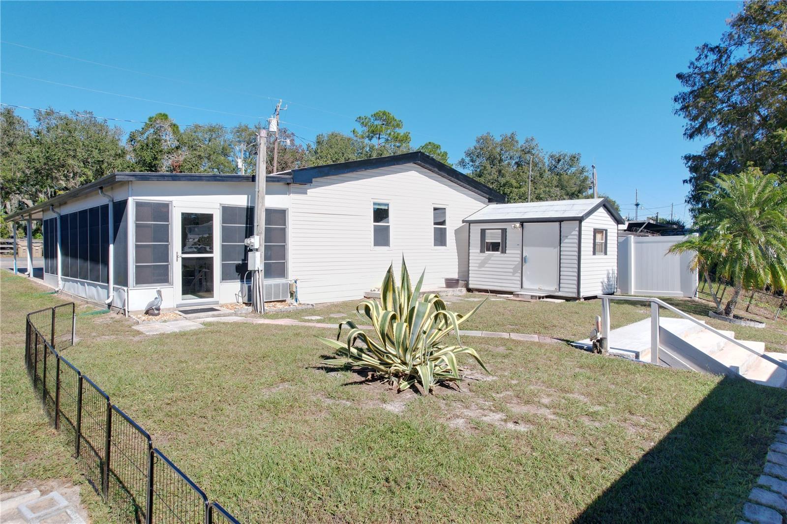 13426 PALM DR, ASTATULA, FL, 34705
