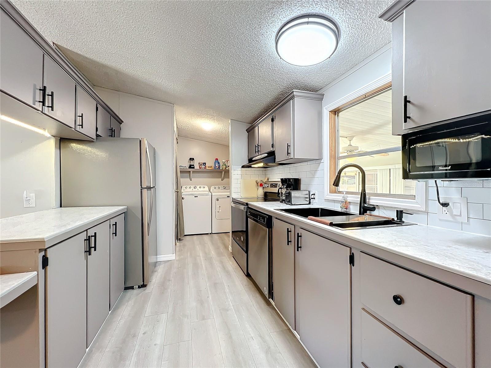 13426 PALM DR, ASTATULA, FL, 34705