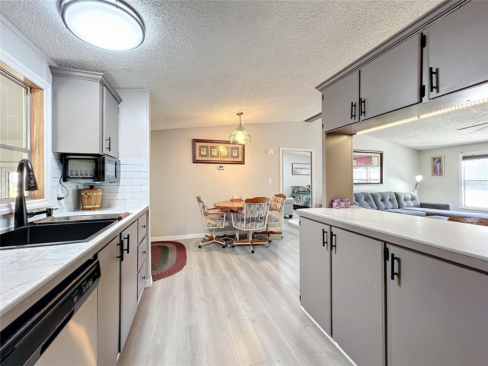 13426 PALM DR, ASTATULA, FL, 34705