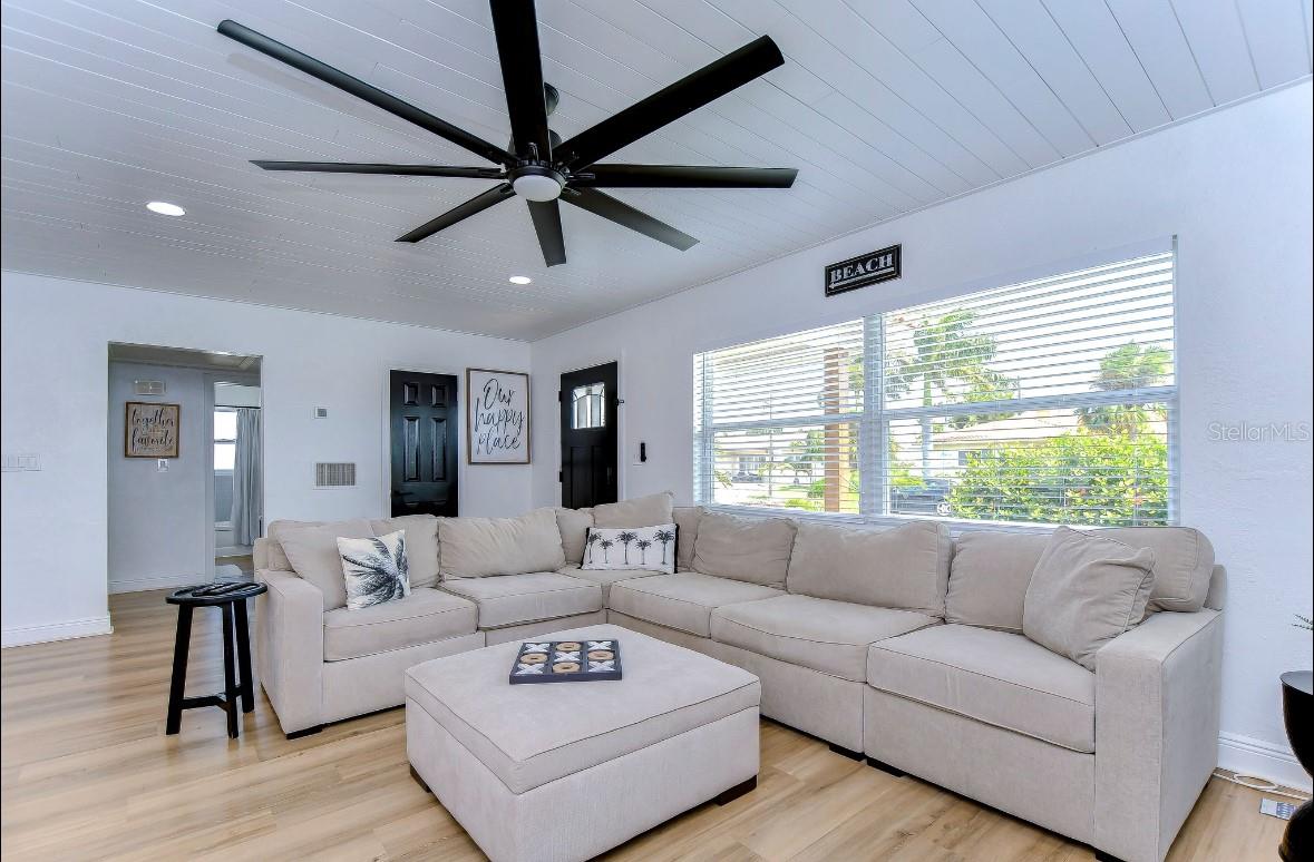 220 45TH AVE, ST PETE BEACH, FL, 33706