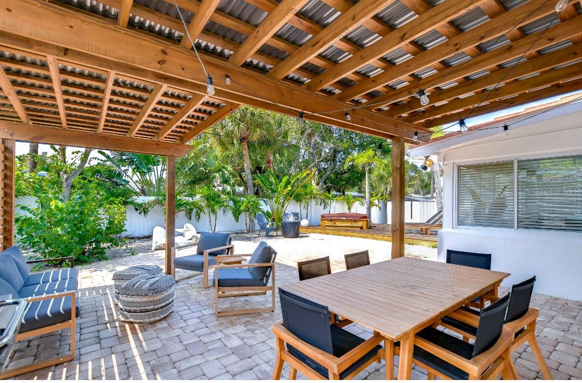 220 45TH AVE, ST PETE BEACH, FL, 33706