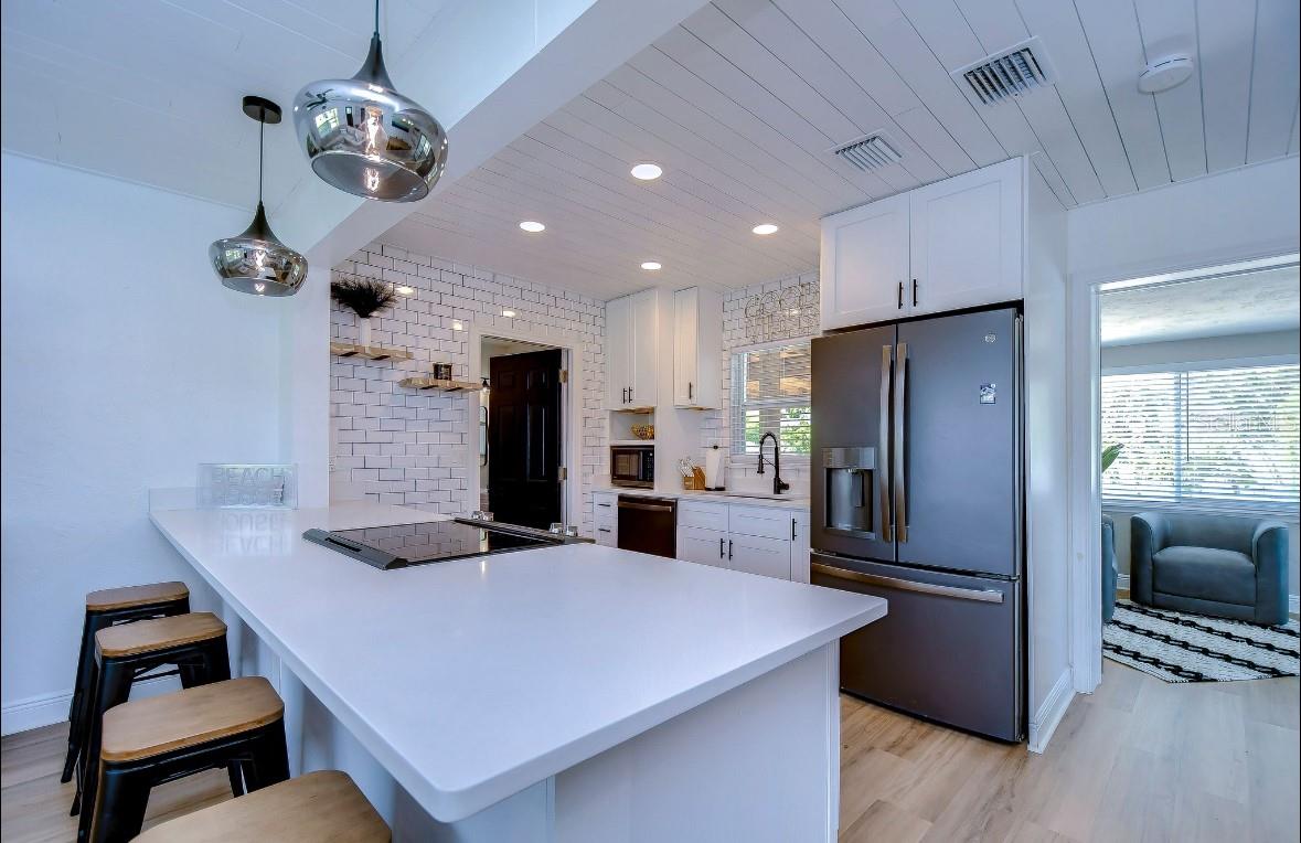 220 45TH AVE, ST PETE BEACH, FL, 33706
