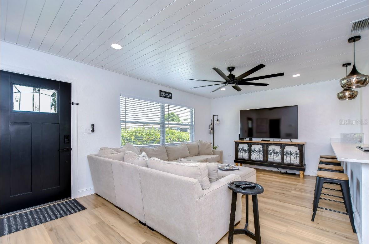 220 45TH AVE, ST PETE BEACH, FL, 33706