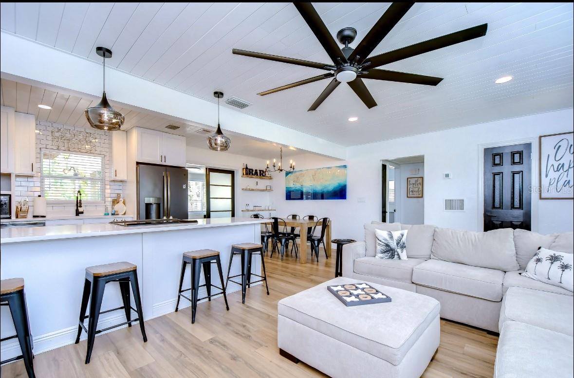 220 45TH AVE, ST PETE BEACH, FL, 33706