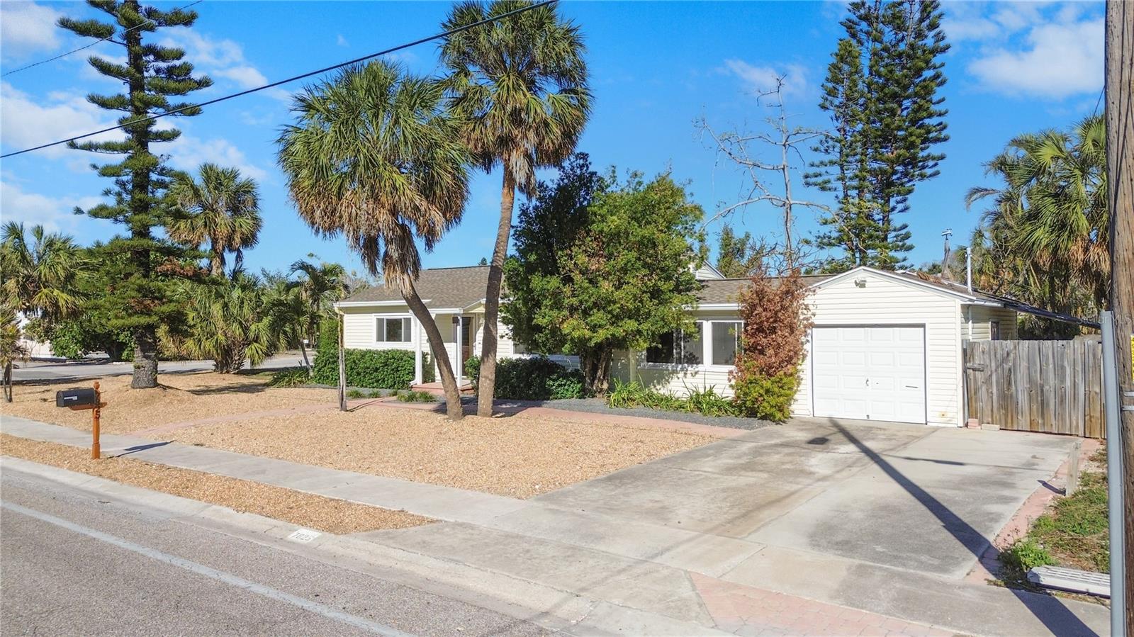7825 GULF BLVD, ST PETE BEACH, FL, 33706