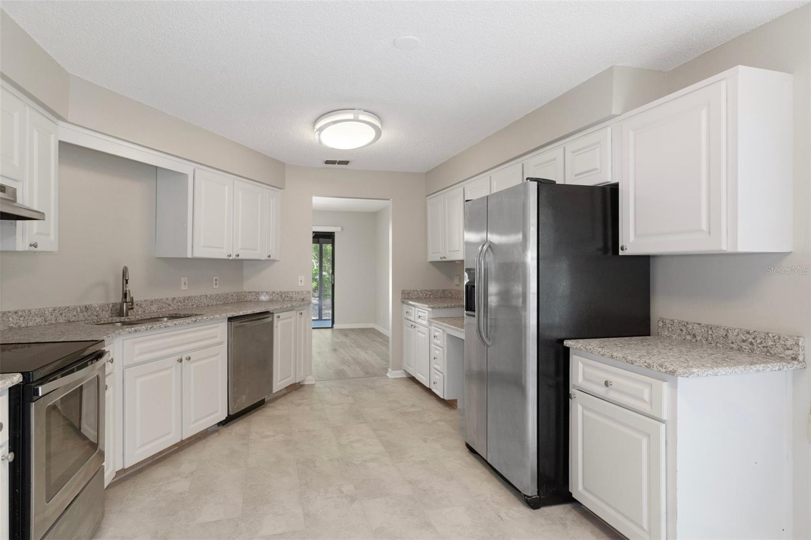 11315 N OLA AVE, TAMPA, FL, 33612