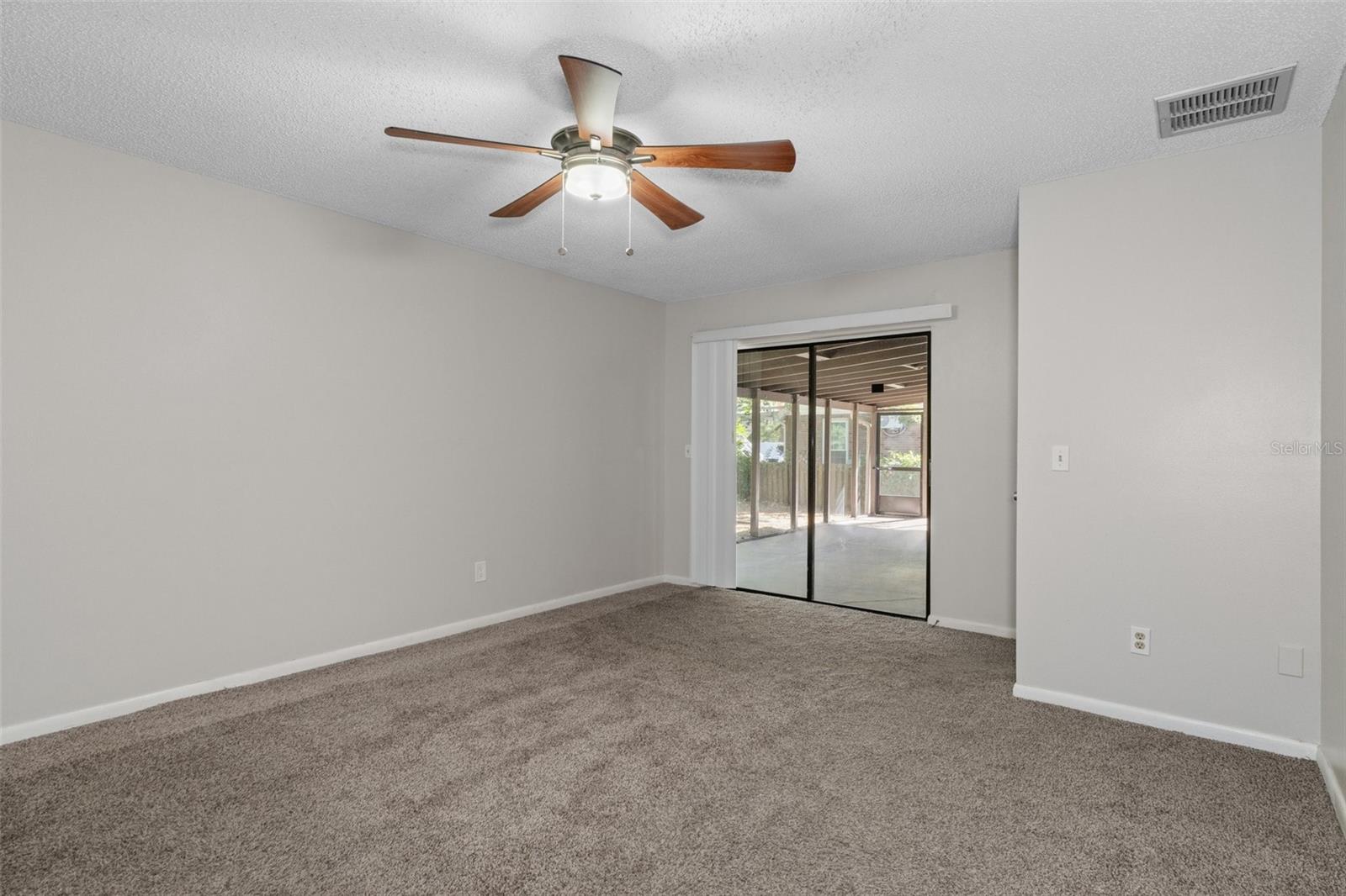 11315 N OLA AVE, TAMPA, FL, 33612