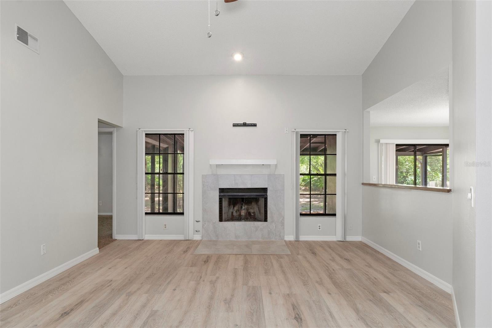 11315 N OLA AVE, TAMPA, FL, 33612