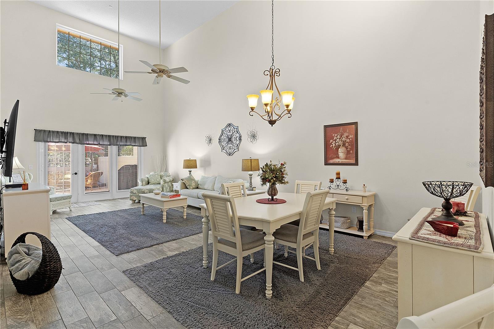 1239 AVENIDA DE LAS CASAS, THE VILLAGES, FL, 32159