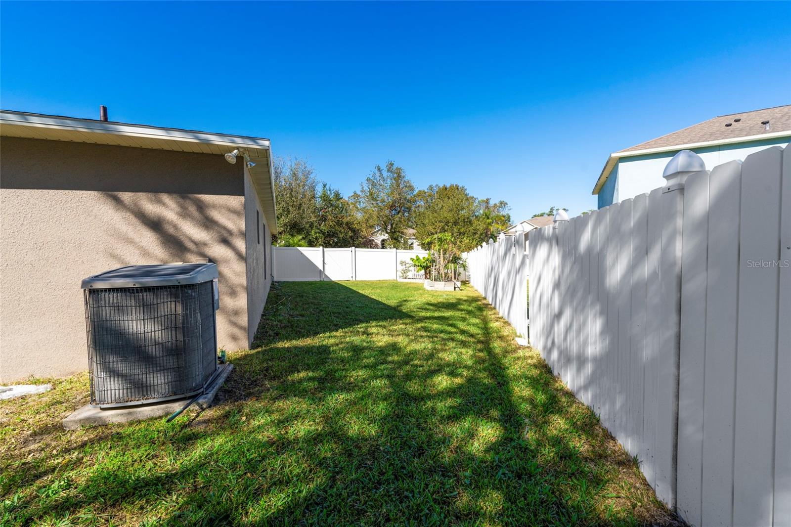 1032 TAWNY EAGLE DR, GROVELAND, FL, 34736