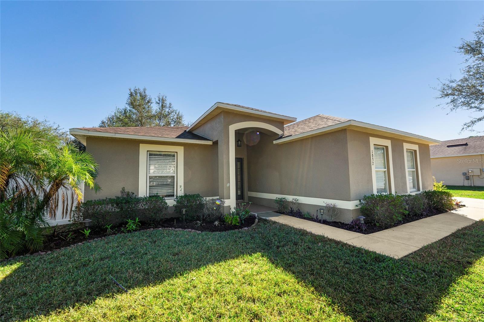 1032 TAWNY EAGLE DR, GROVELAND, FL, 34736