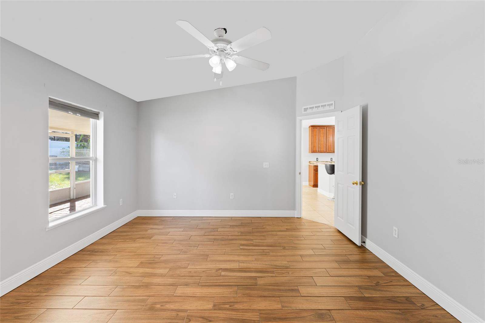 1032 TAWNY EAGLE DR, GROVELAND, FL, 34736