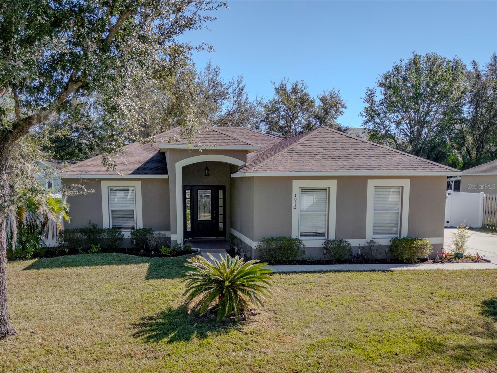 1032 TAWNY EAGLE DR, GROVELAND, FL, 34736