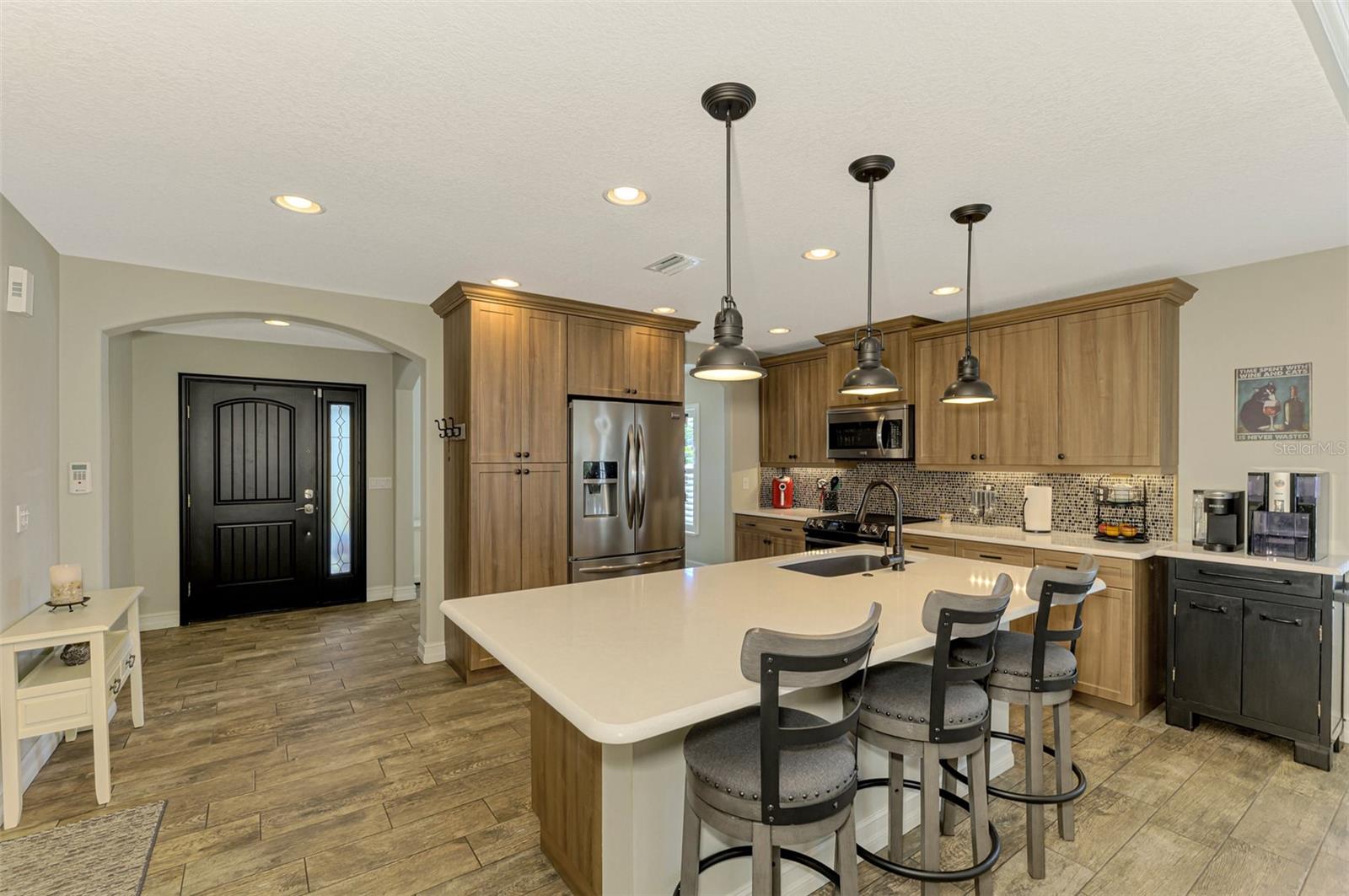 7027 MINEOLA RD, ENGLEWOOD, FL, 34224
