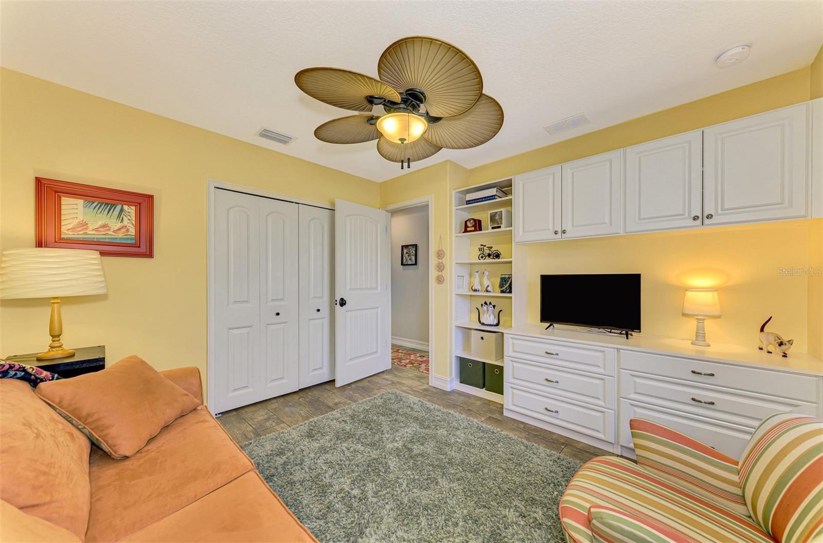7027 MINEOLA RD, ENGLEWOOD, FL, 34224