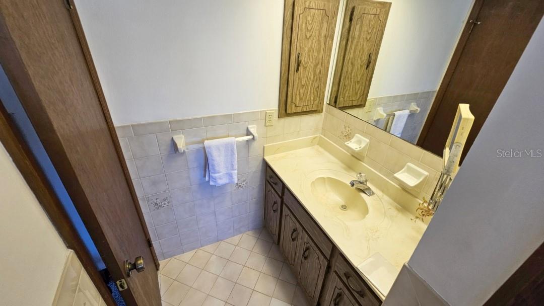 711 EDGEWATER DR, INVERNESS, FL, 34453