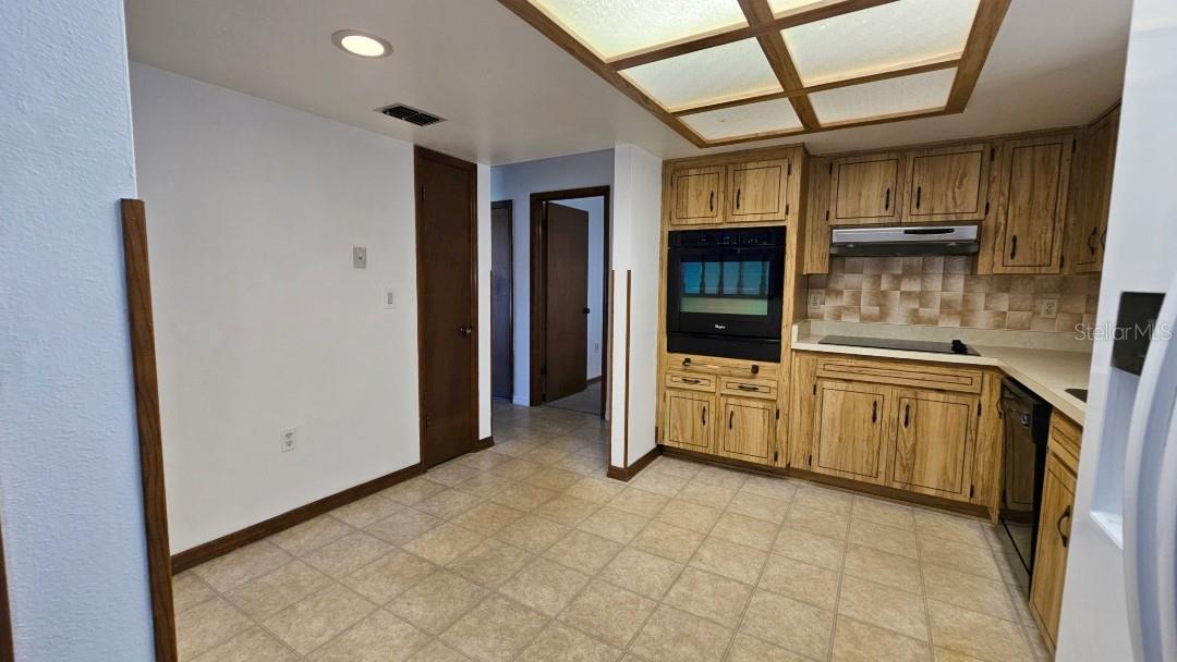 711 EDGEWATER DR, INVERNESS, FL, 34453
