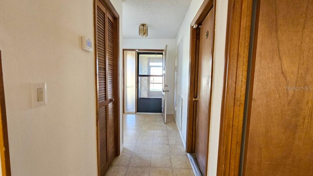 711 EDGEWATER DR, INVERNESS, FL, 34453