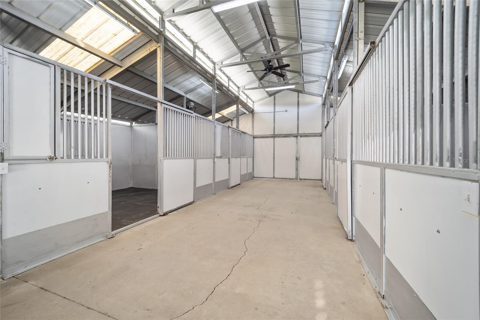 10555 W HIGHWAY 40, OCALA, FL, 34482