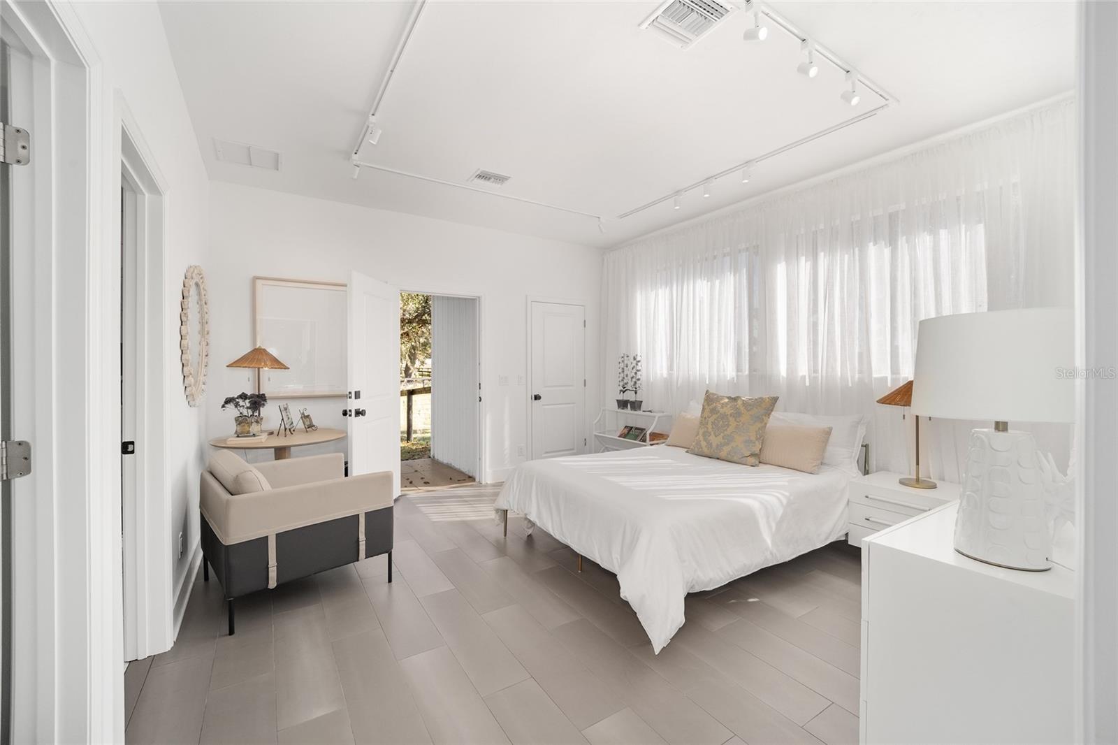 10555 W HIGHWAY 40, OCALA, FL, 34482