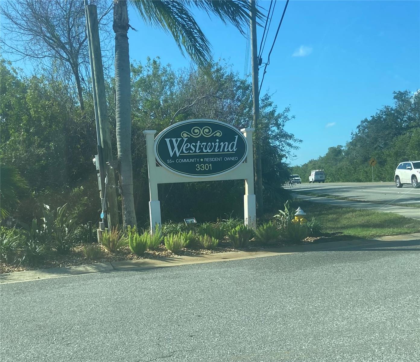 TB8324467 Property Photo