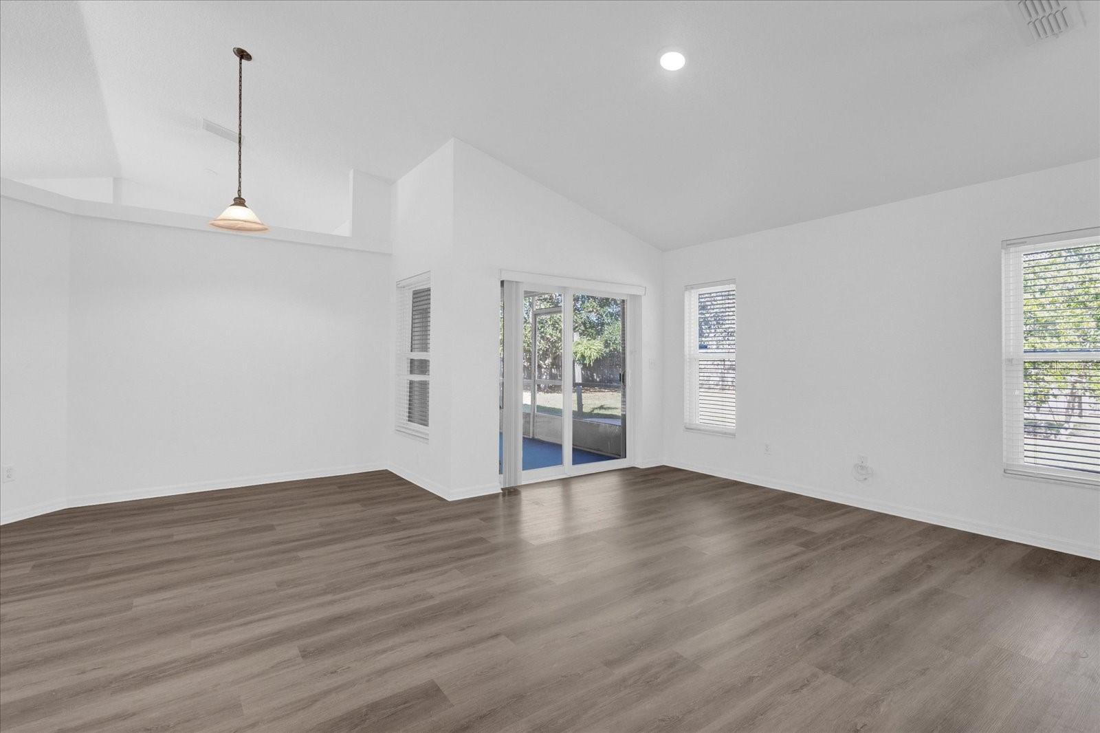 10233 SPRING MOSS AVE, CLERMONT, FL, 34711
