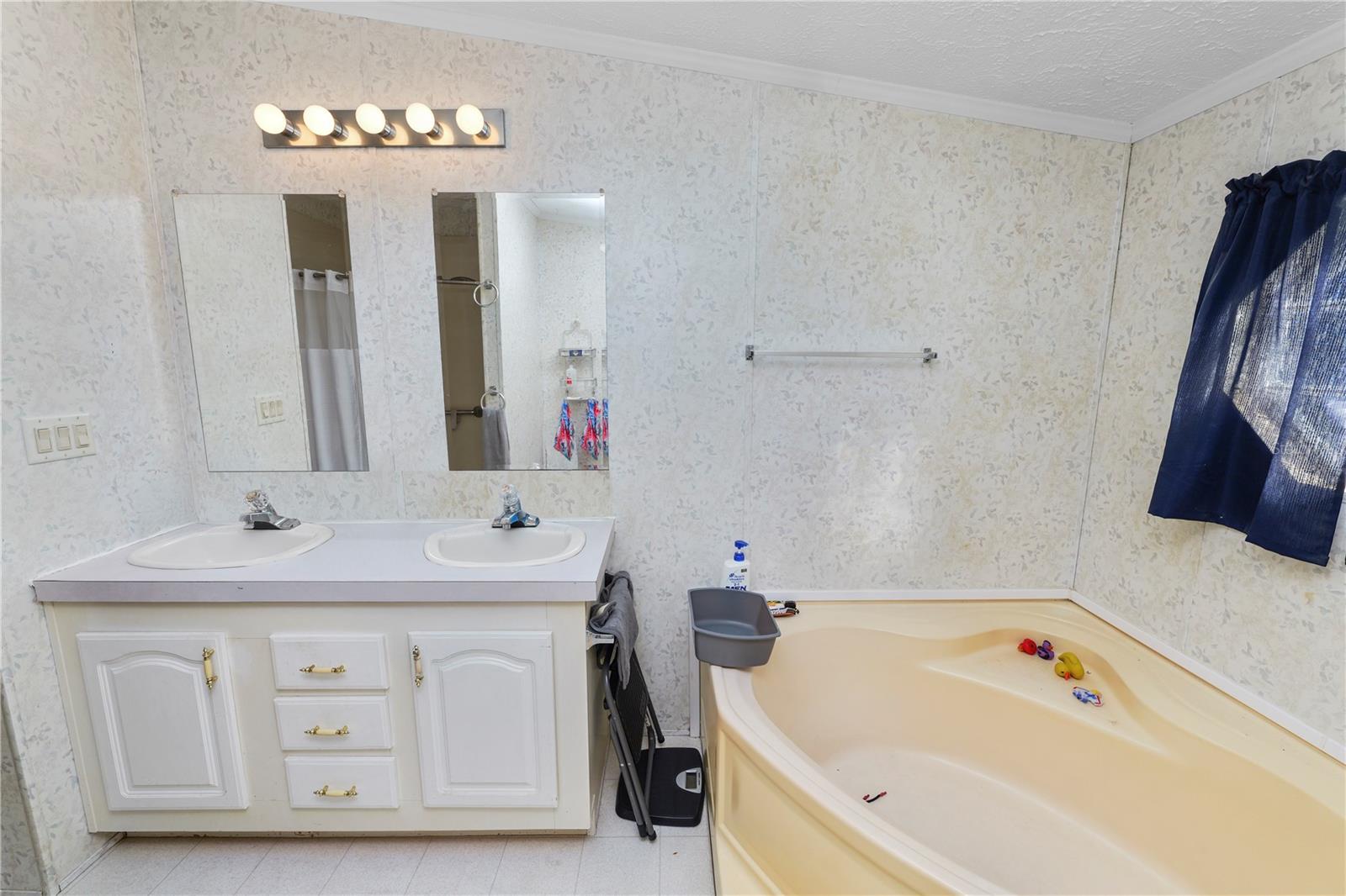 3744 PIONEER TRAILS ST, LAKELAND, FL, 33810