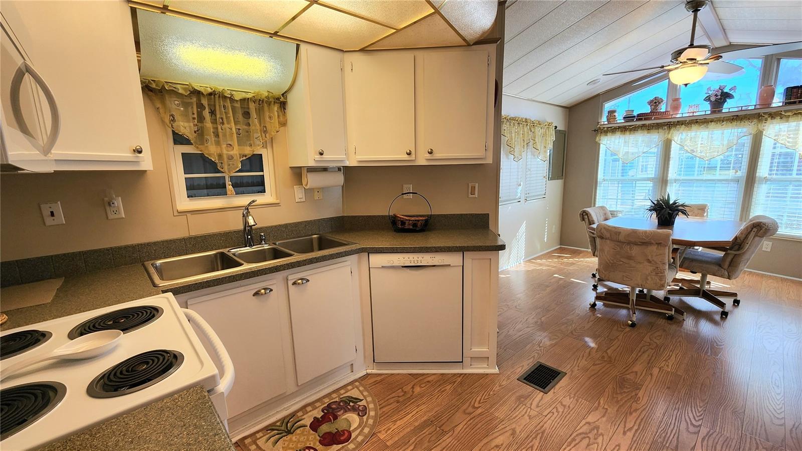 3333 26TH AVE E #18, BRADENTON, FL, 34208