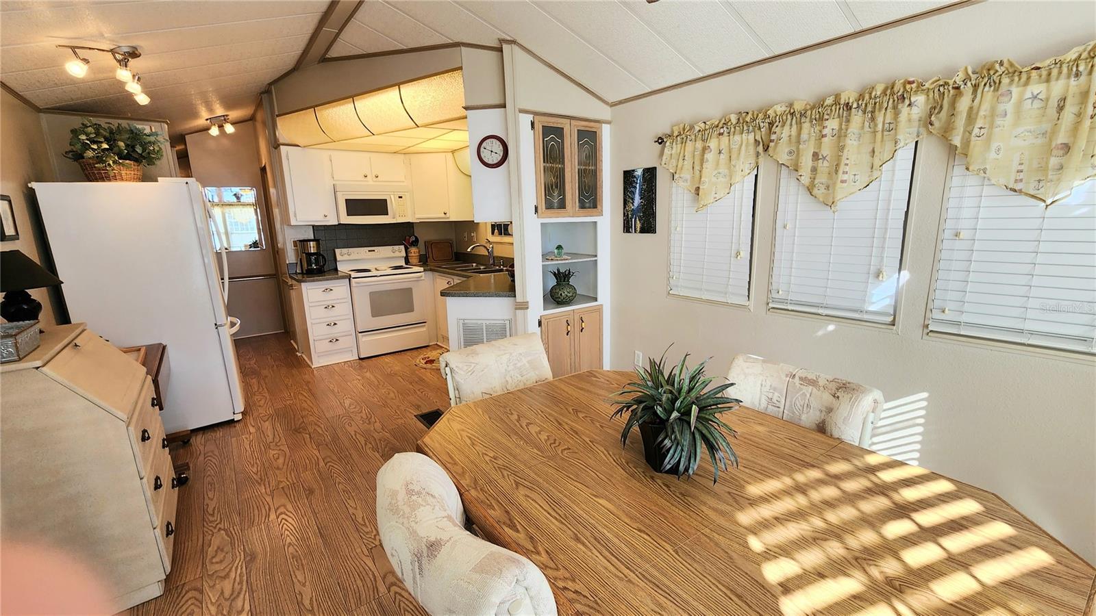 3333 26TH AVE E #18, BRADENTON, FL, 34208
