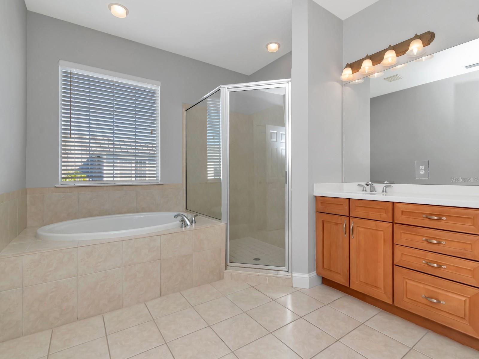 5403 CAFREY PL, APOLLO BEACH, FL, 33572