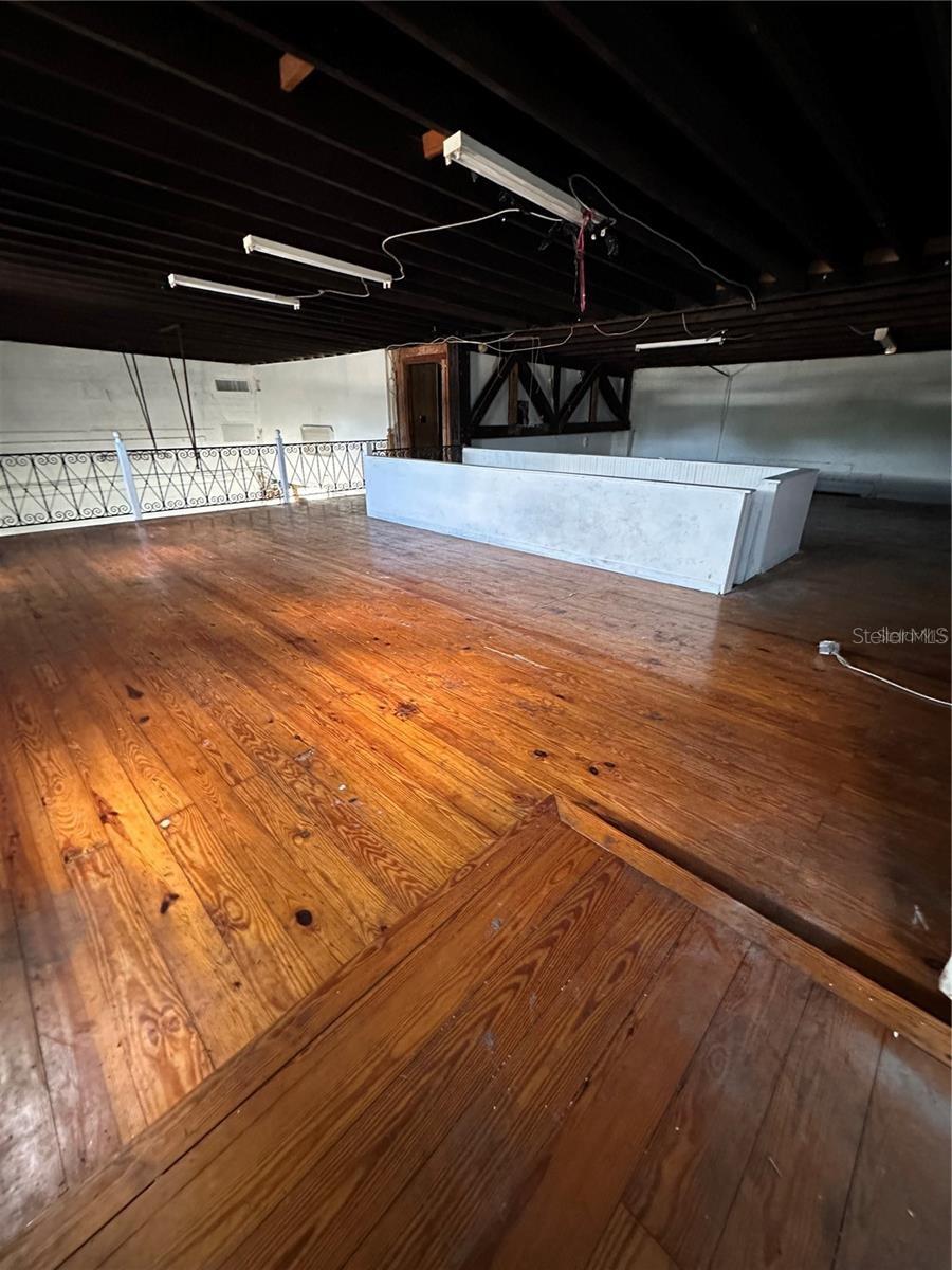 1502 E COLUMBUS DR, TAMPA, FL, 33605