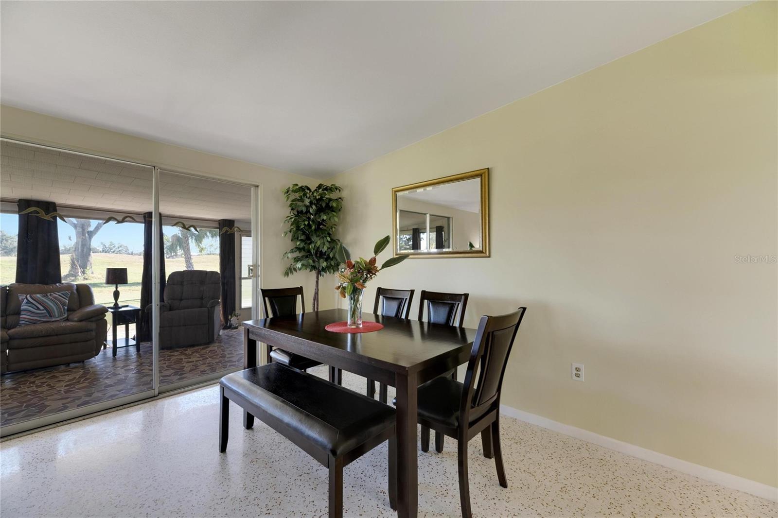 805 AUGUSTA DR, SUN CITY CENTER, FL, 33573