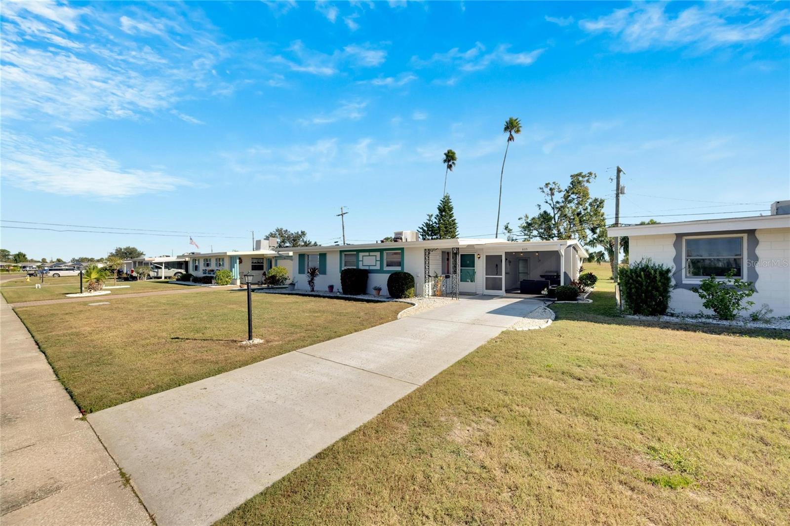 805 AUGUSTA DR, SUN CITY CENTER, FL, 33573