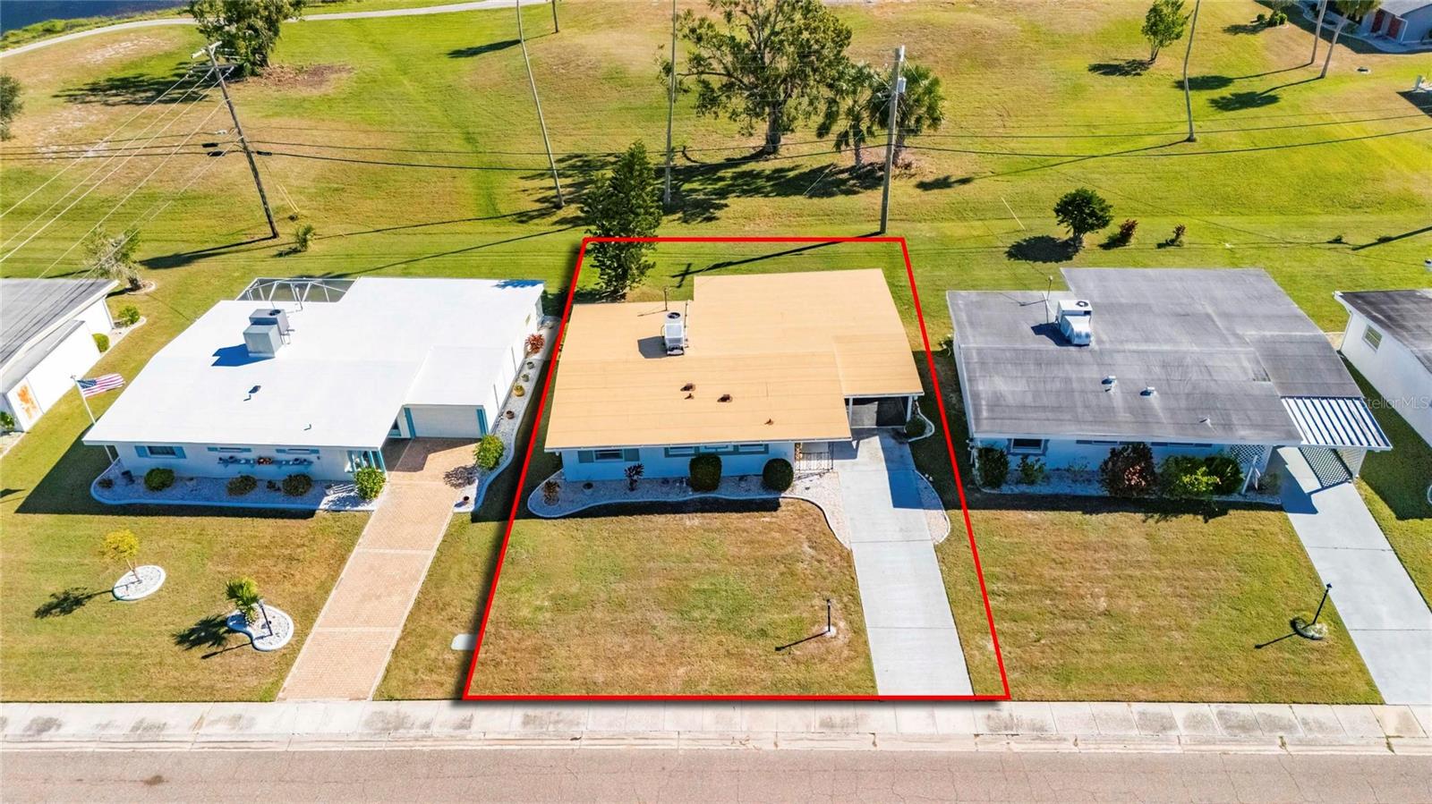 805 AUGUSTA DR, SUN CITY CENTER, FL, 33573