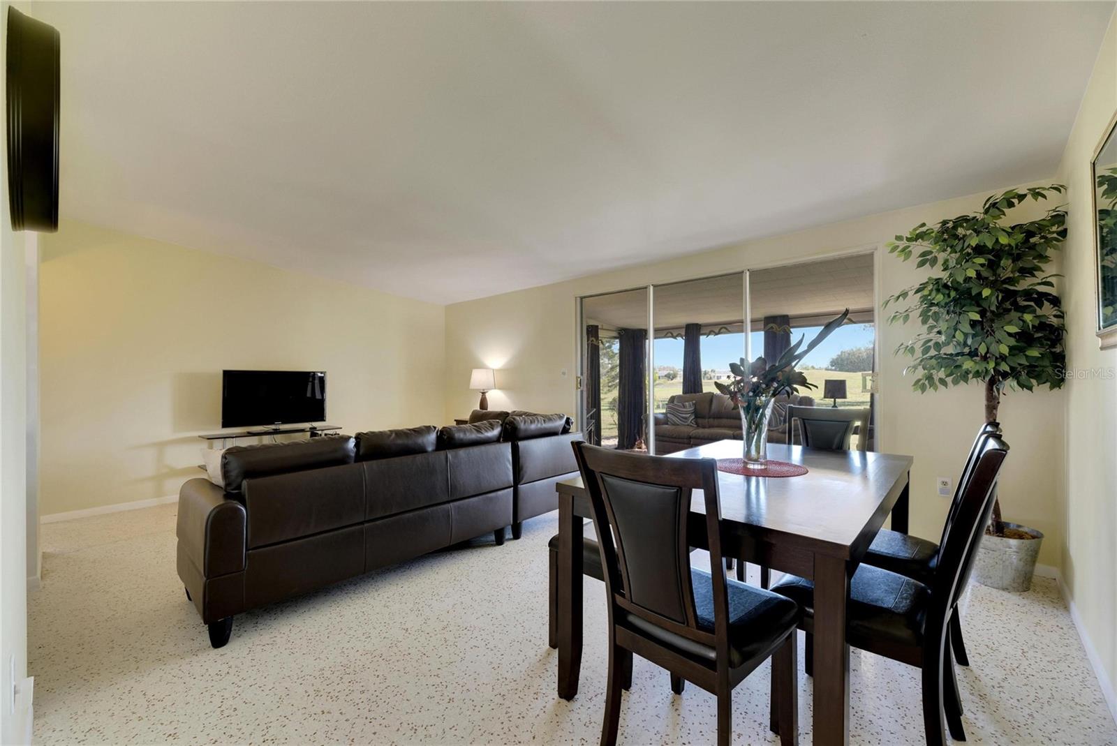 805 AUGUSTA DR, SUN CITY CENTER, FL, 33573