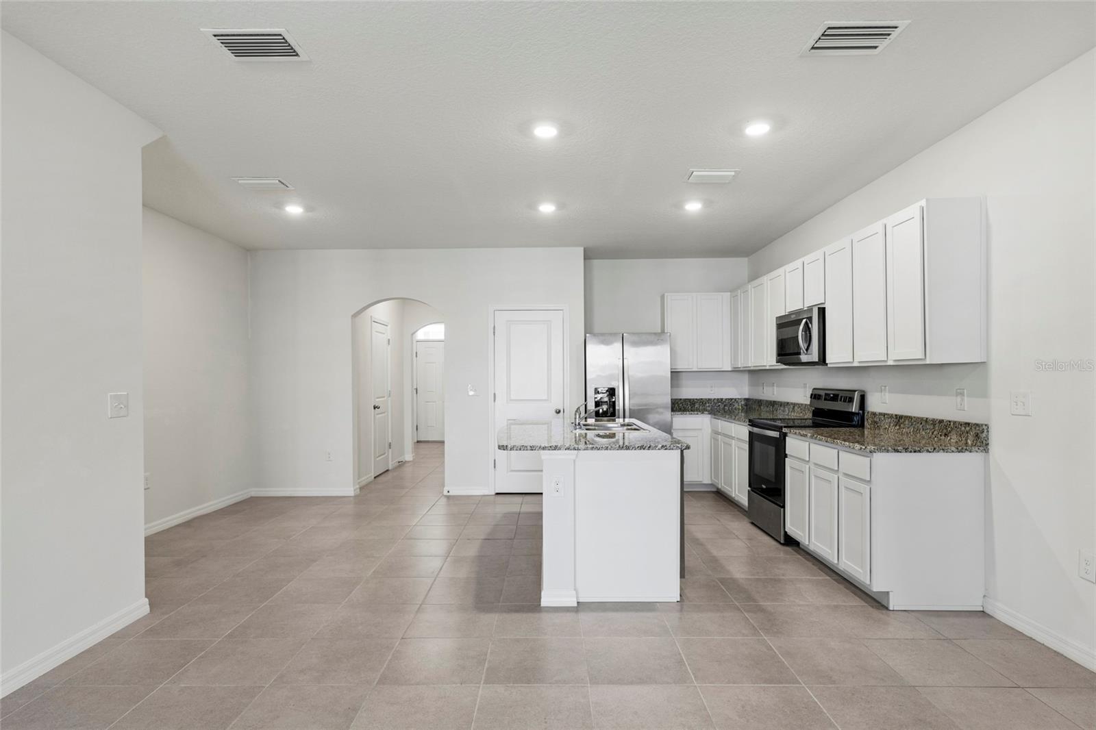 13668 NW 9TH RD, NEWBERRY, FL, 32669