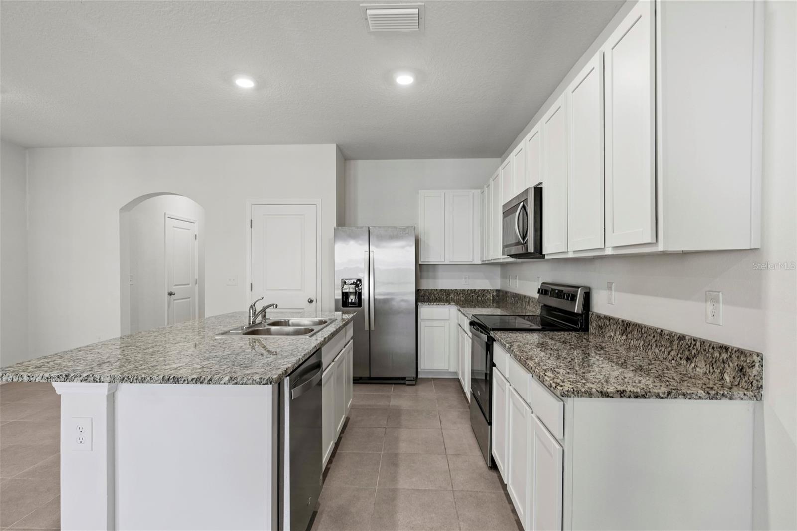 13668 NW 9TH RD, NEWBERRY, FL, 32669