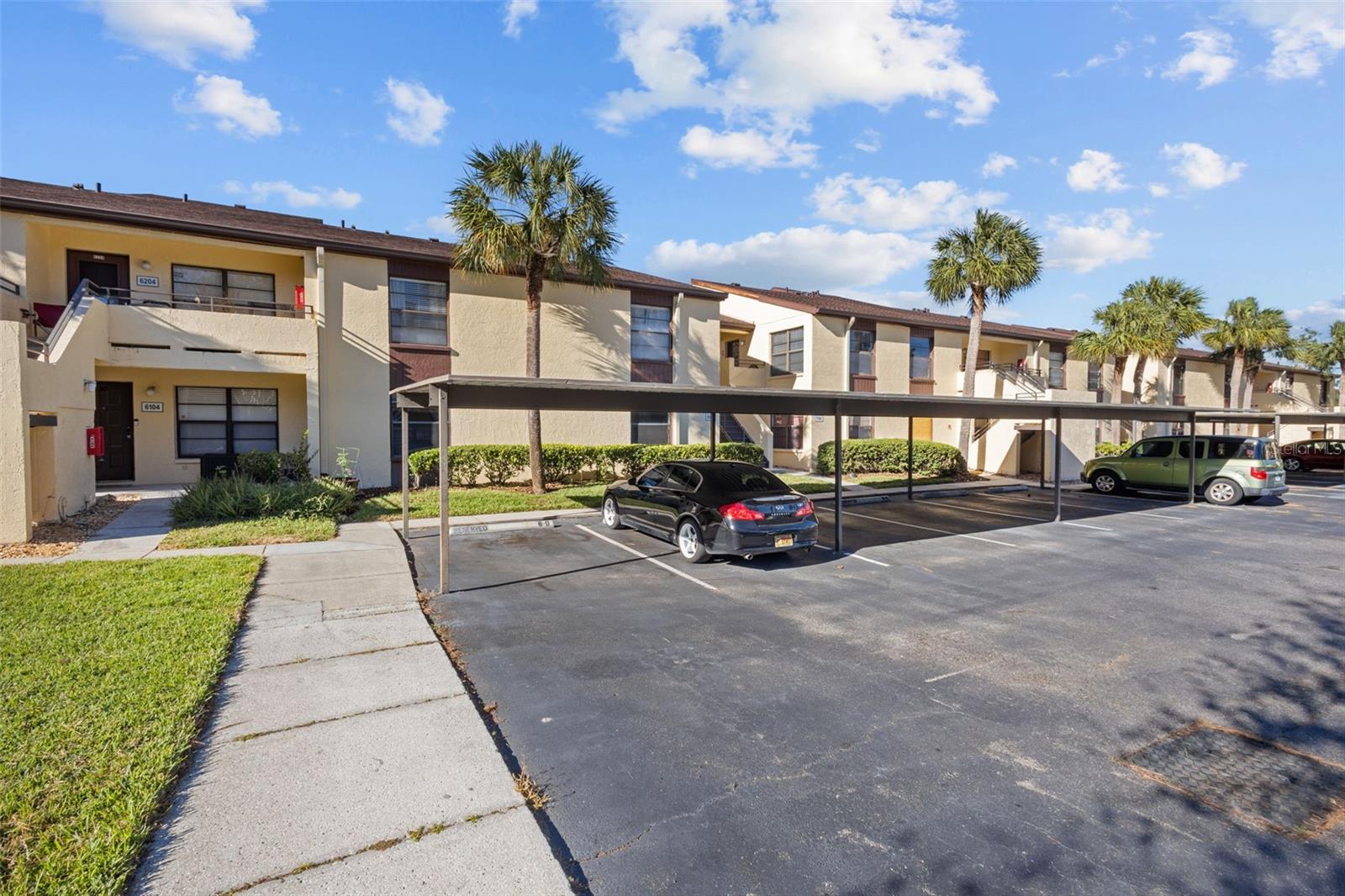 13608 S VILLAGE DR #6105, TAMPA, FL, 33618