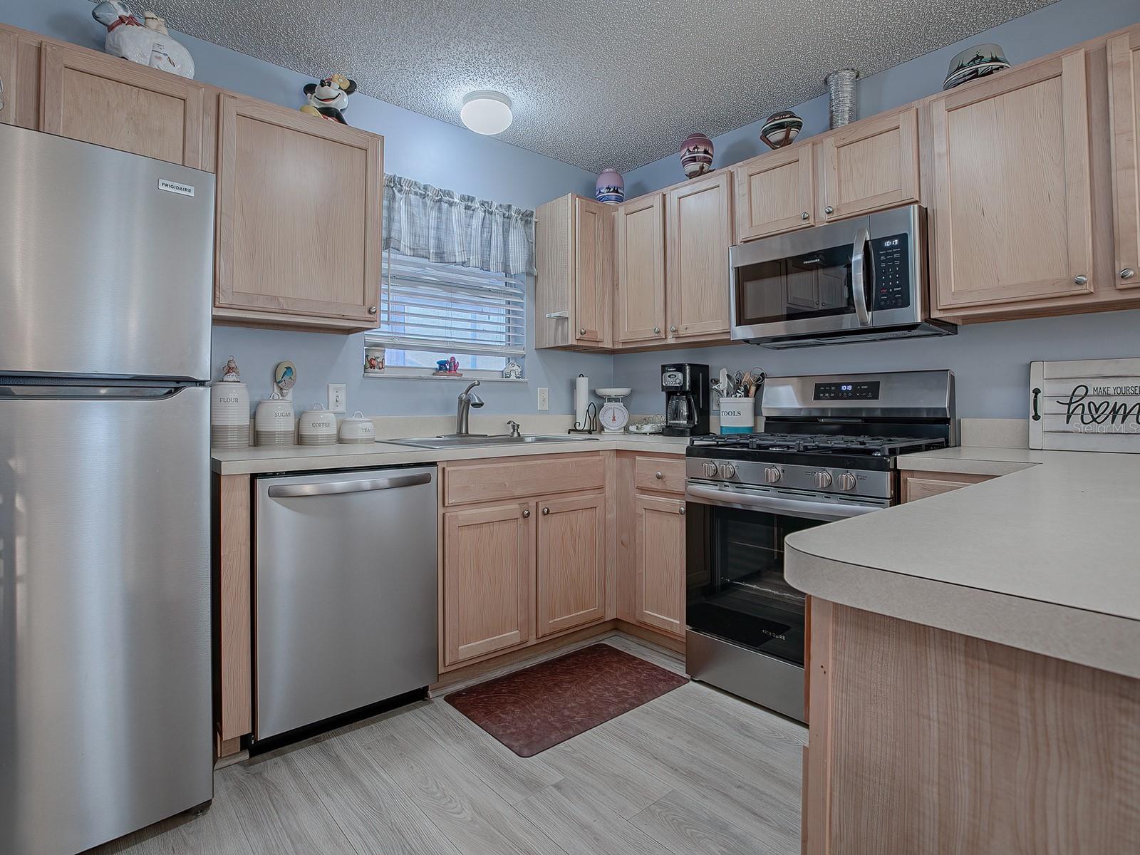 409 ROSE CROFT TER, THE VILLAGES, FL, 32162