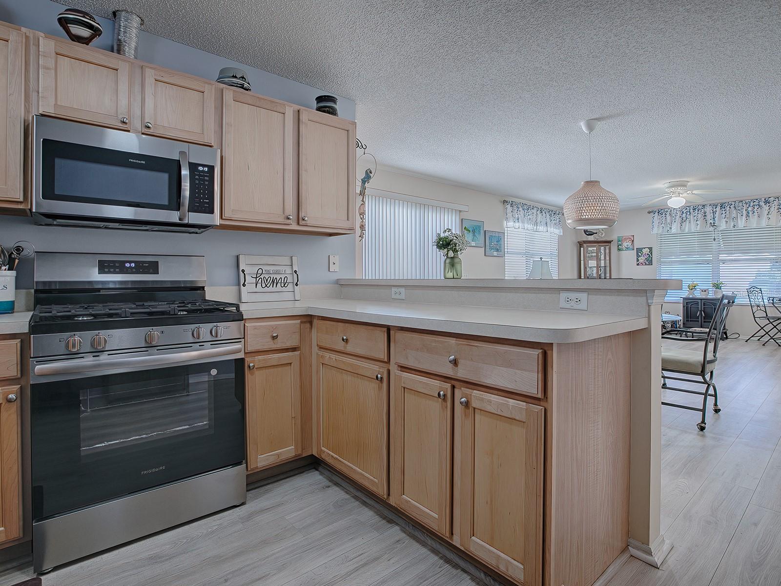 409 ROSE CROFT TER, THE VILLAGES, FL, 32162