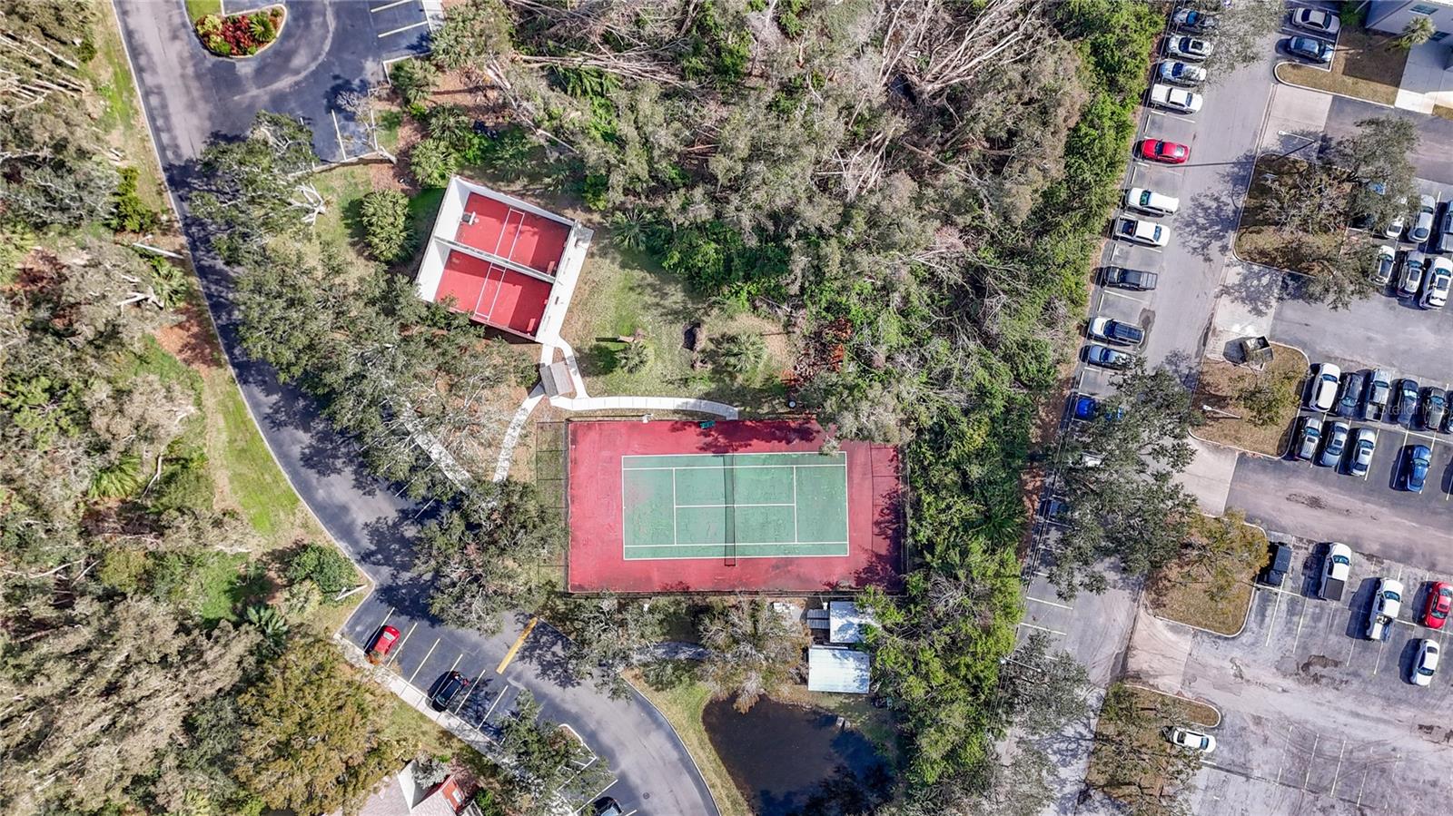 Tennis & racquetball courts