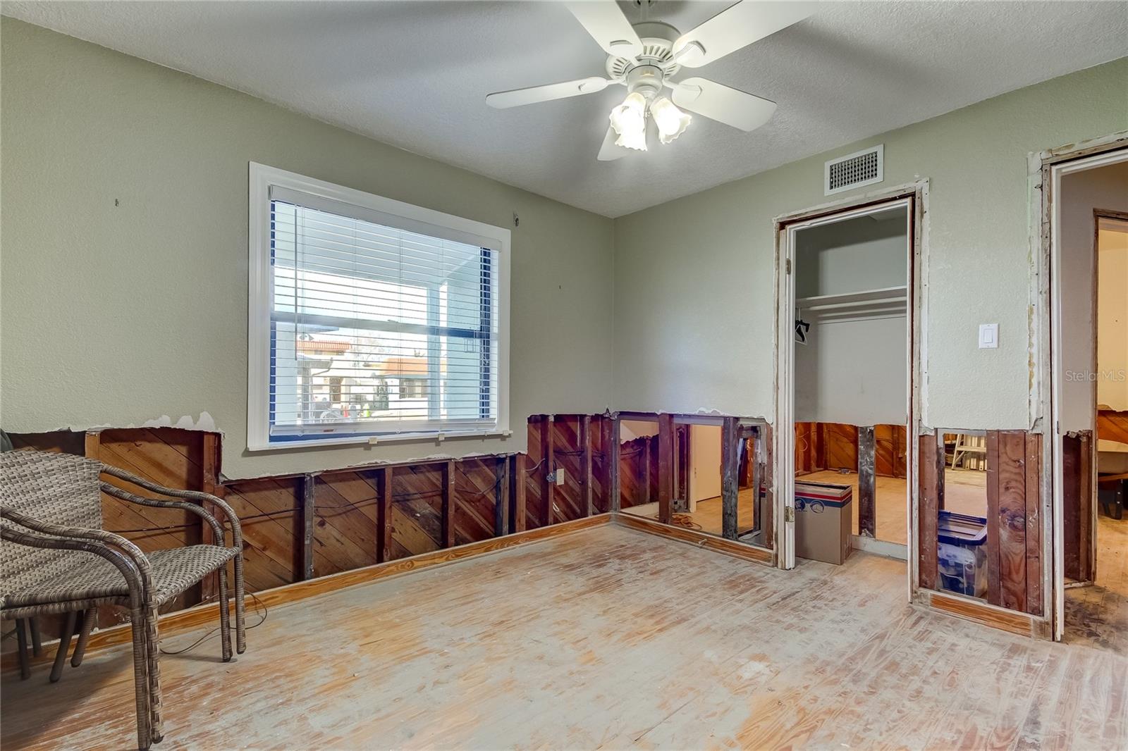 113 176TH AVE W, REDINGTON SHORES, FL, 33708